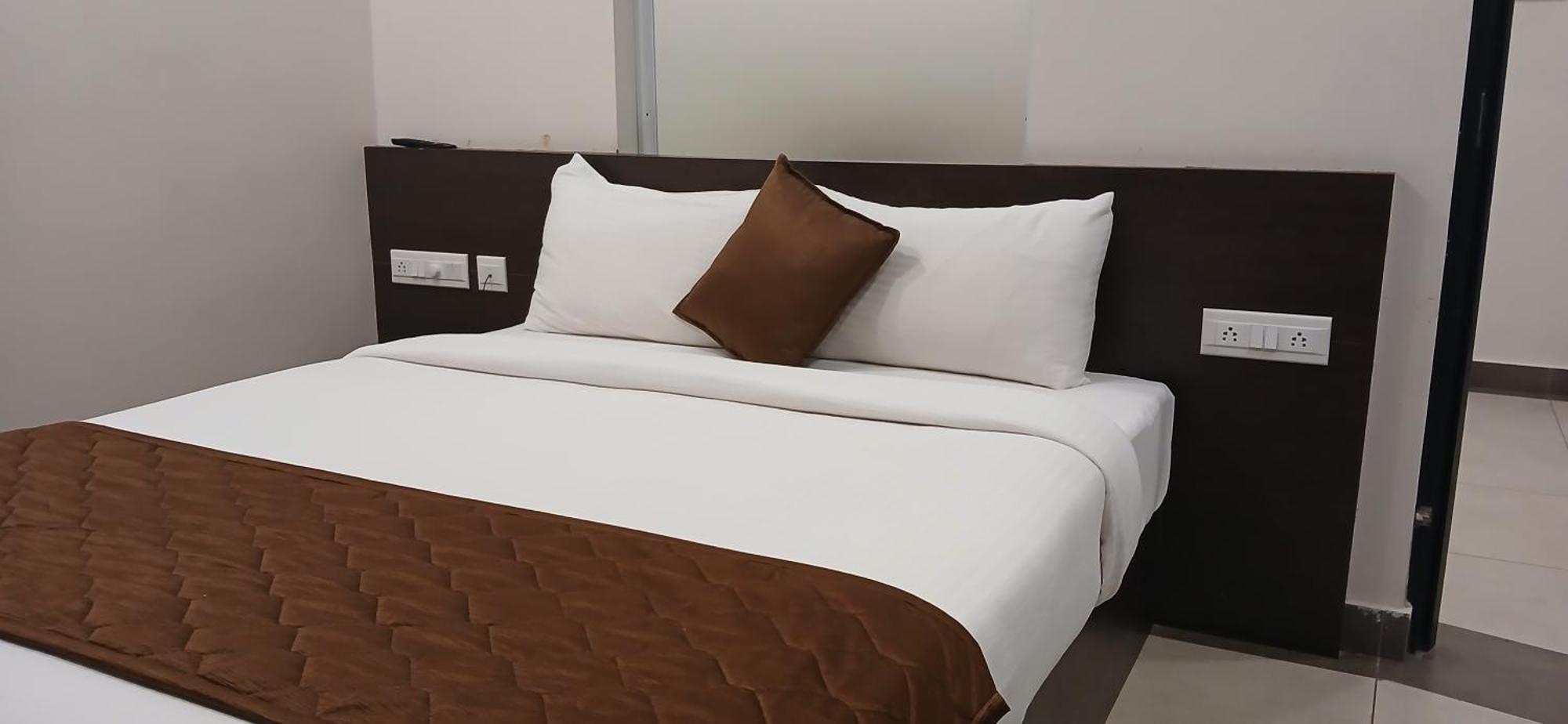Hotel Pankaj Residency Guruvāyūr Exteriér fotografie