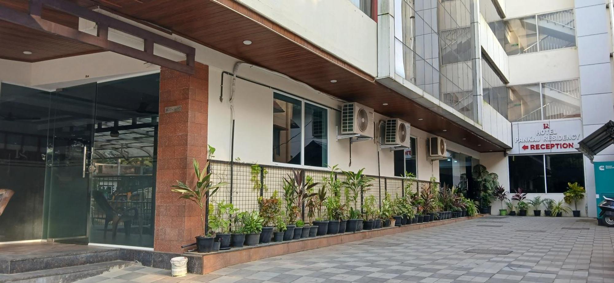Hotel Pankaj Residency Guruvāyūr Exteriér fotografie